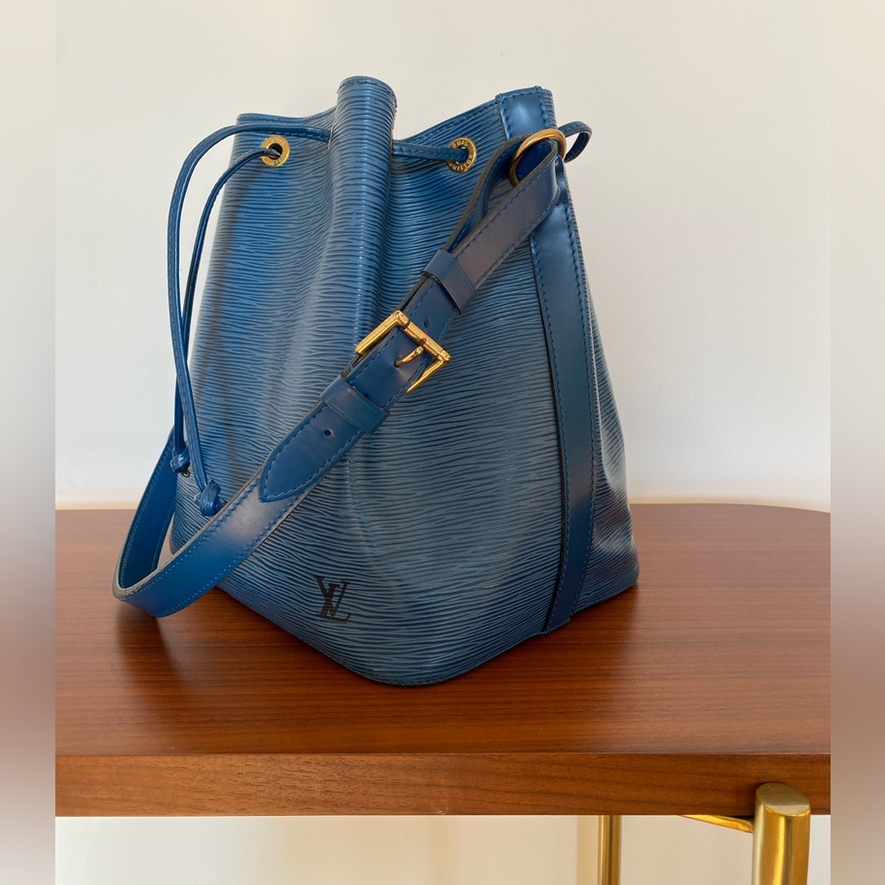 Louis Vuitton Blue Epi Leather Noe Authentic Bag